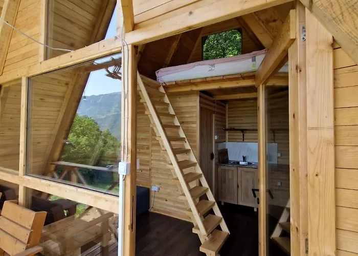 Mountain View * Tjentiste